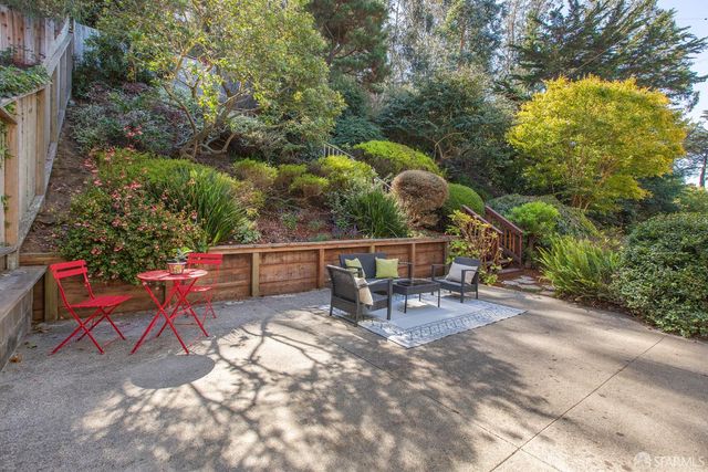 136 Dellbrook Avenue, San Francisco, CA 94131
