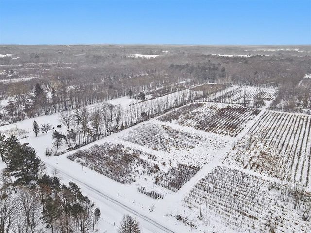 61199 County Road 380, Bangor, MI 49013