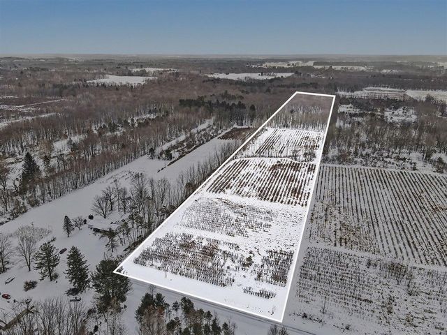 61199 County Road 380, Bangor, MI 49013