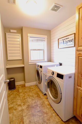 2773 NW Greenwood Avenue, Redmond, OR 97756