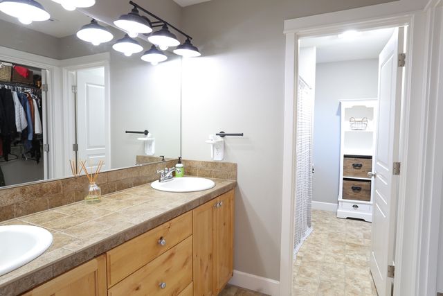 2773 NW Greenwood Avenue, Redmond, OR 97756