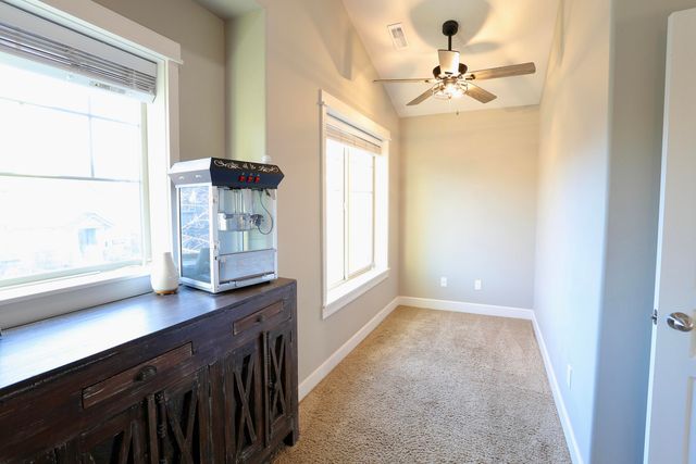 2773 NW Greenwood Avenue, Redmond, OR 97756