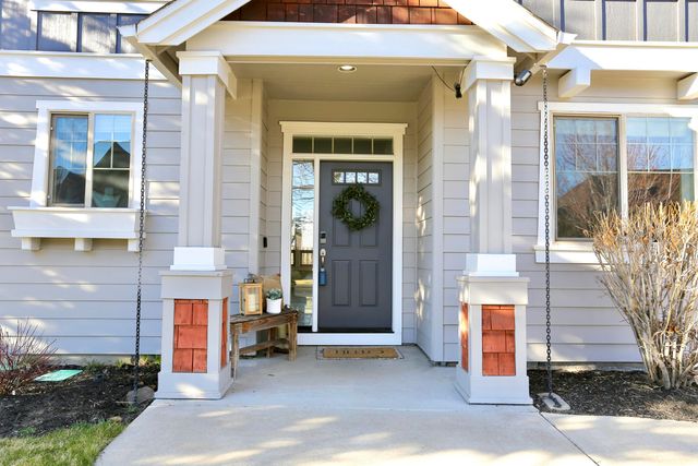 2773 NW Greenwood Avenue, Redmond, OR 97756