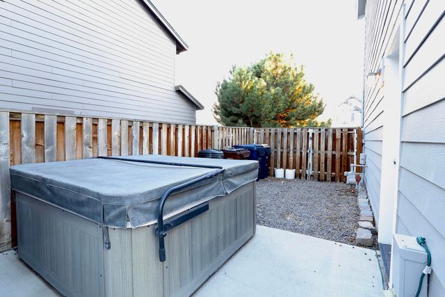 2773 NW Greenwood Avenue, Redmond, OR 97756