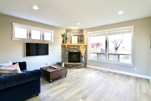 2773 NW Greenwood Avenue, Redmond, OR 97756