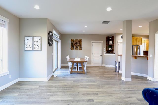 2773 NW Greenwood Avenue, Redmond, OR 97756