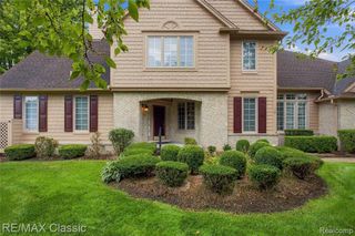 619 Windsor Run, Bloomfield Hills, MI 48304
