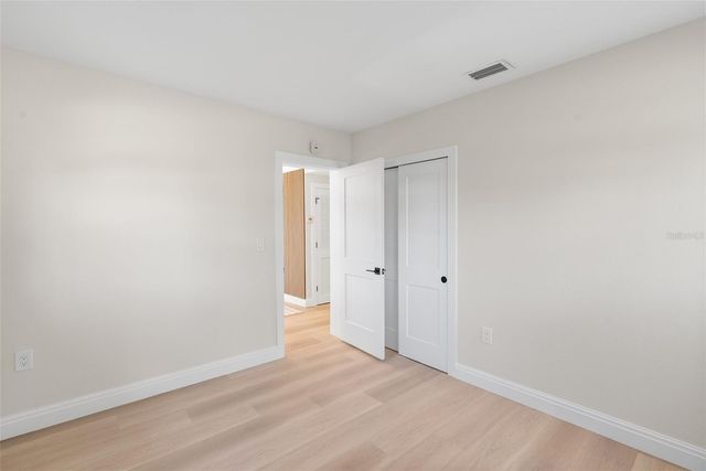 122 LAKE DRIVE, Lutz, FL 33548