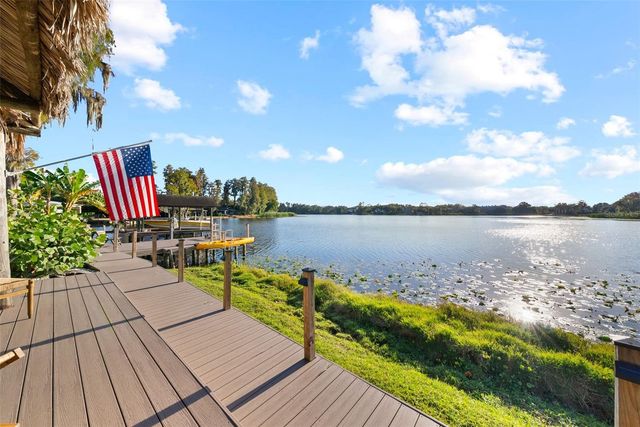 122 LAKE DRIVE, Lutz, FL 33548