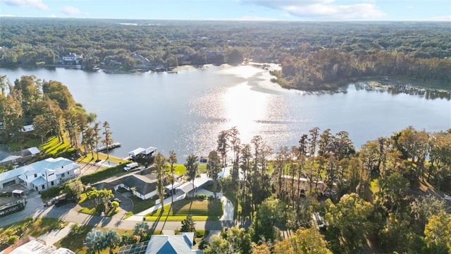 122 LAKE DRIVE, Lutz, FL 33548