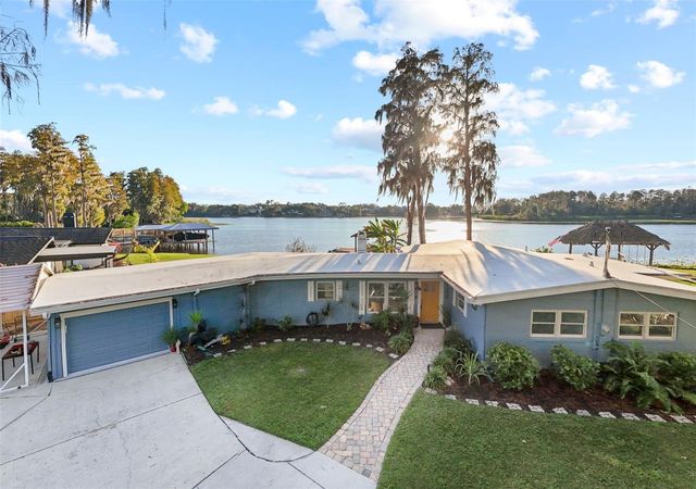 122 LAKE DRIVE, Lutz, FL 33548