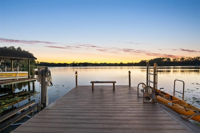 122 LAKE DRIVE, Lutz, FL 33548