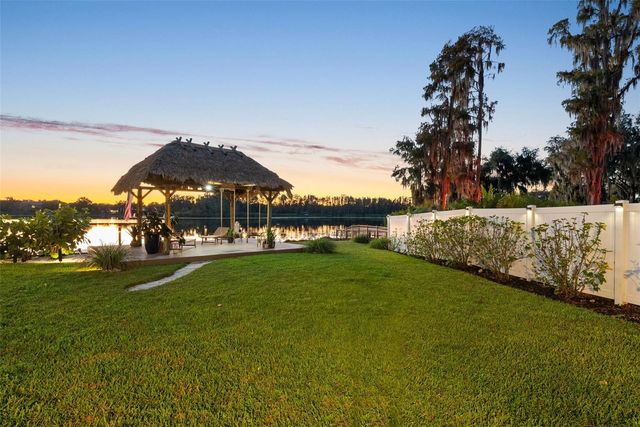 122 LAKE DRIVE, Lutz, FL 33548