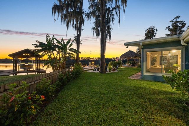 122 LAKE DRIVE, Lutz, FL 33548