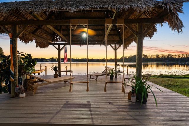 122 LAKE DRIVE, Lutz, FL 33548