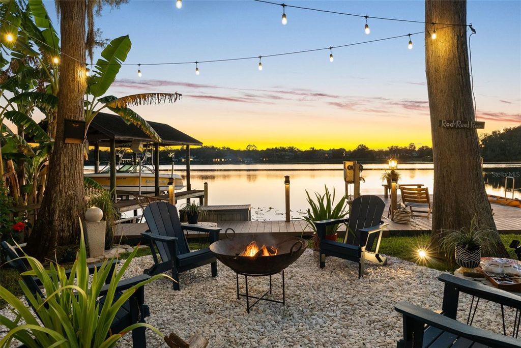 122 LAKE DRIVE, Lutz, FL 33548