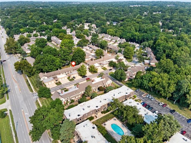 10215 Conser Street, Overland Park, KS 66212