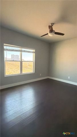 517 Lazy Oak Lane, La Vernia, TX 78121