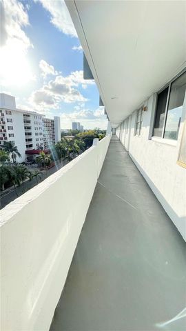 3703 NE 166th St 602, North Miami Beach, FL 33160