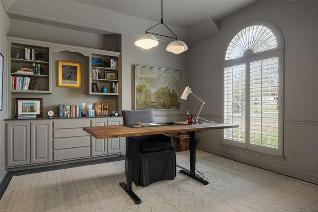 700 Shadow Hill RD, Horseshoe Bay, TX 78657