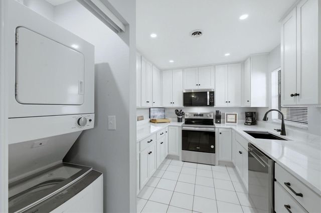 1230 56TH STREET W, Bradenton, FL 34209