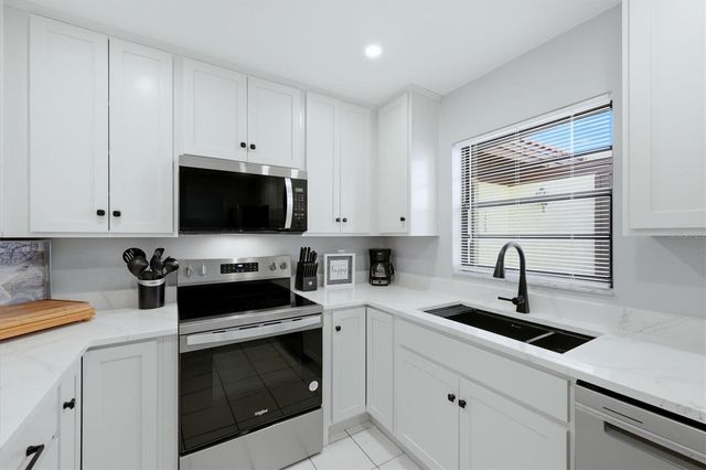 1230 56TH STREET W, Bradenton, FL 34209