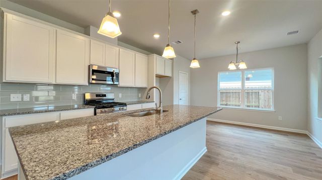 9777 Enclave Ridge Road, Willis, TX 77318