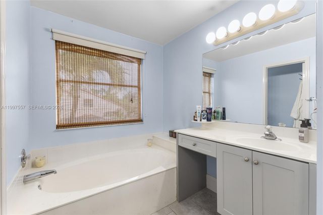 317 SW 191st Terrace, Pembroke Pines, FL 33029