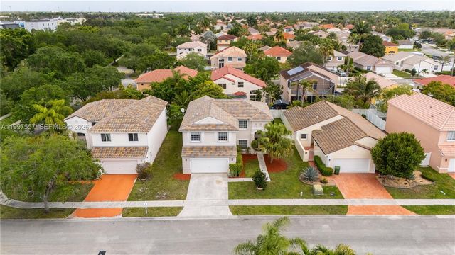 317 SW 191st Terrace, Pembroke Pines, FL 33029