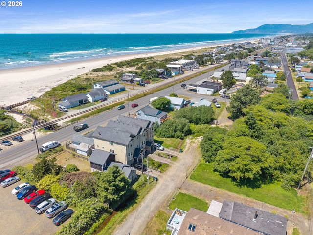 552 HIGHWAY 101, Rockaway Beach, OR 97136