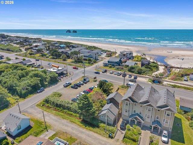 552 HIGHWAY 101, Rockaway Beach, OR 97136