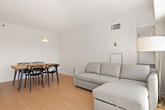 931 Massachusetts Avenue 606, Cambridge, MA 02139
