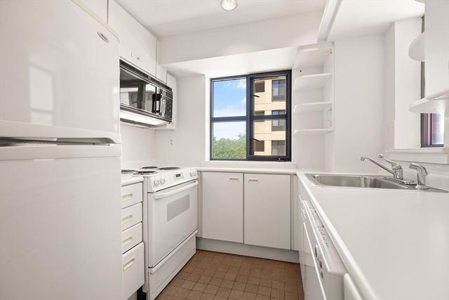 931 Massachusetts Avenue 606, Cambridge, MA 02139