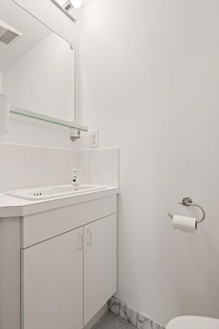 931 Massachusetts Avenue 606, Cambridge, MA 02139
