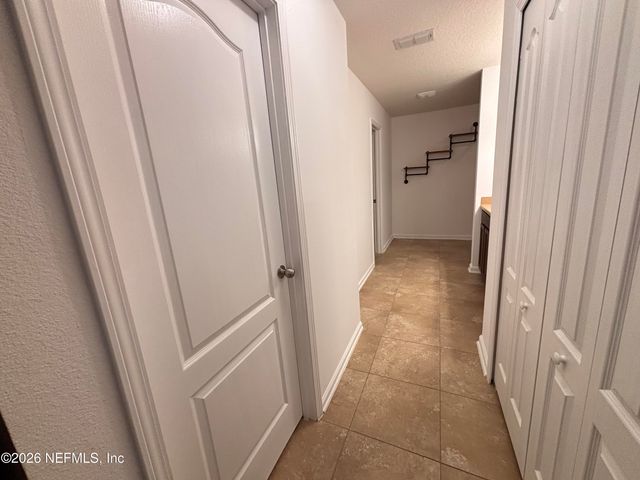 312 W ADELAIDE Drive, St. Johns, FL 32259