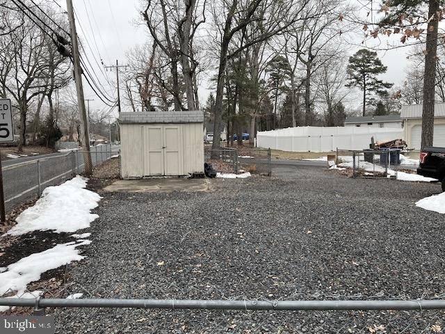 45 W LAKESHORE DR, Browns Mills, NJ 08015