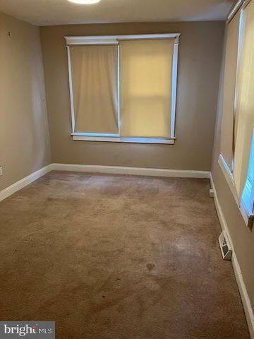 45 W LAKESHORE DR, Browns Mills, NJ 08015