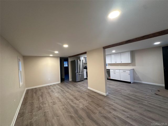 103 Sunrise Trail, Wallkill, NY 12589