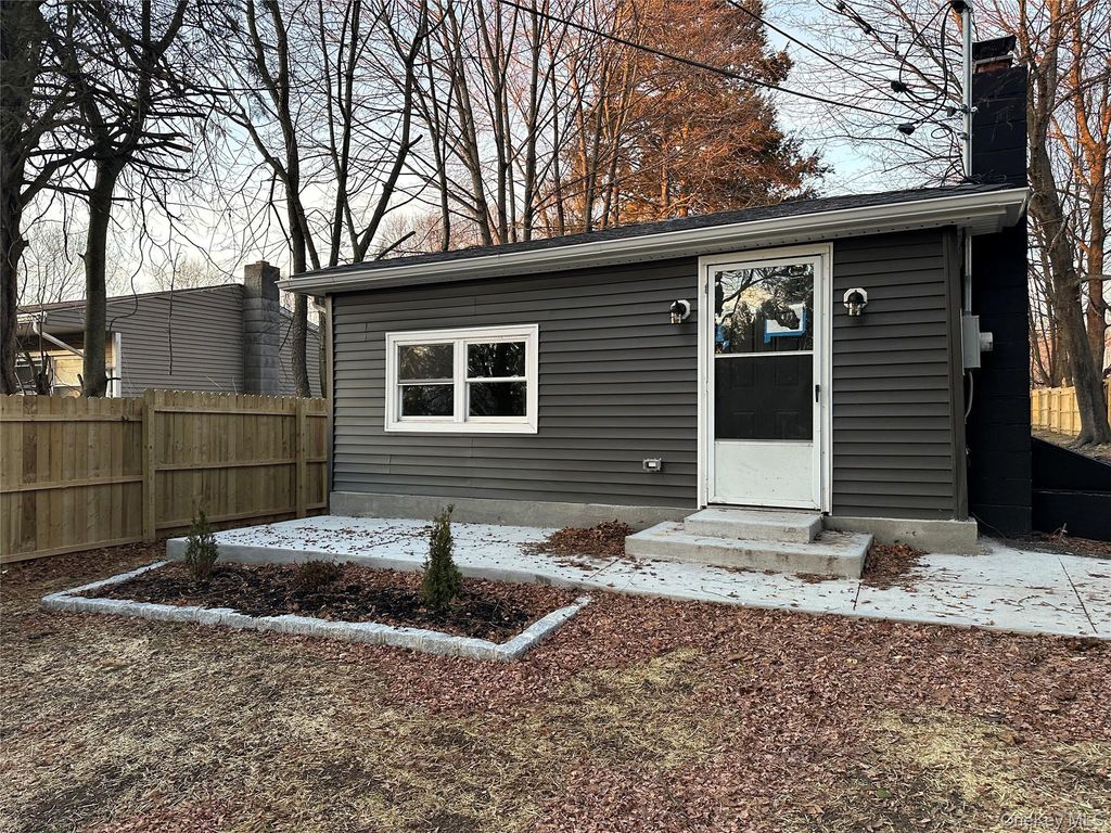 103 Sunrise Trail, Wallkill, NY 12589