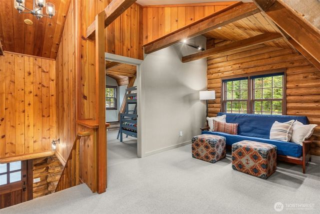 1916 Sawdust Hill Road NE, Poulsbo, WA 98370