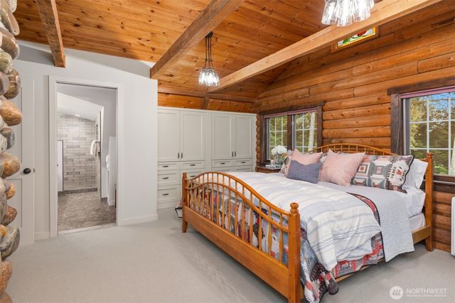 1916 Sawdust Hill Road NE, Poulsbo, WA 98370