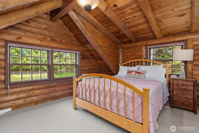 1916 Sawdust Hill Road NE, Poulsbo, WA 98370