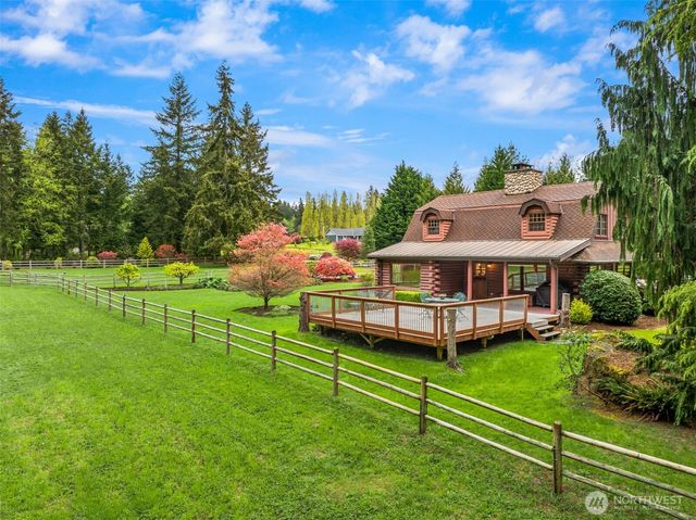 1916 Sawdust Hill Road NE, Poulsbo, WA 98370