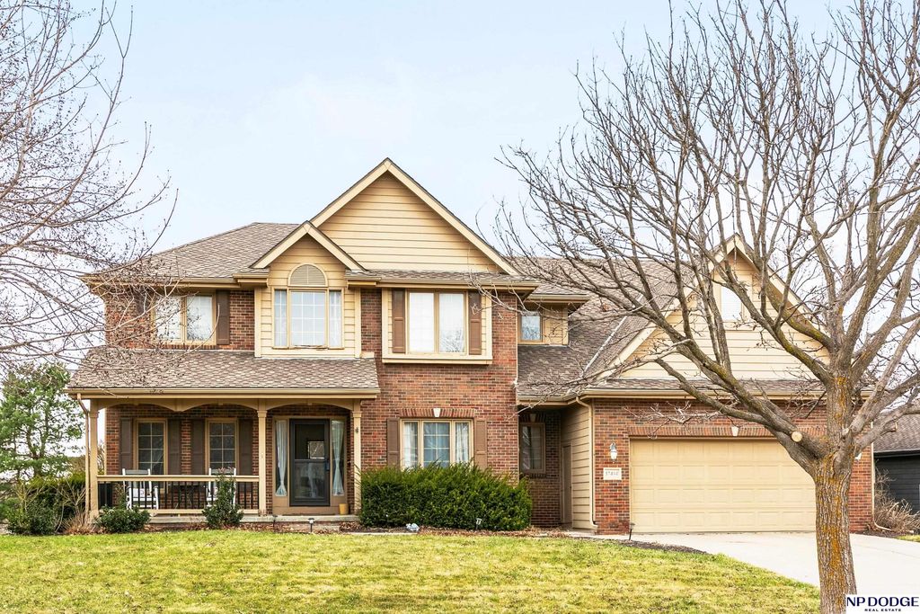 17494 Orchard Avenue, Omaha, NE 68135