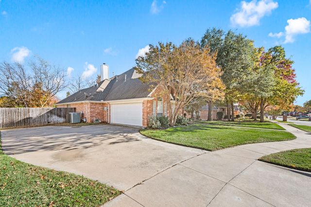 7720 Bridlewood Court, North Richland Hills, TX 76182