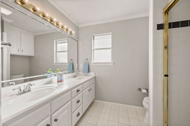 7720 Bridlewood Court, North Richland Hills, TX 76182