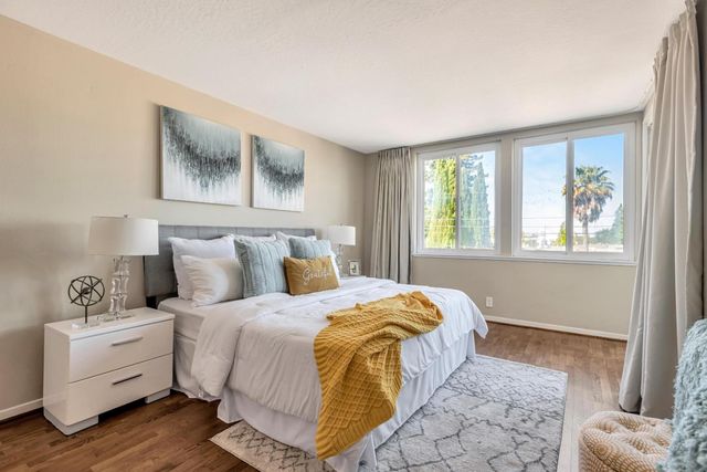 1700 San Carlos Avenue 206, San Carlos, CA 94070