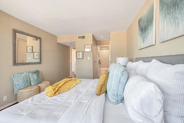 1700 San Carlos Avenue 206, San Carlos, CA 94070
