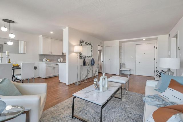 1700 San Carlos Avenue 206, San Carlos, CA 94070