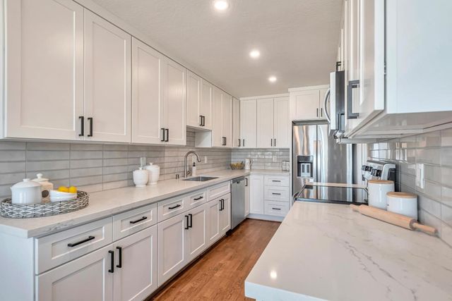 1700 San Carlos Avenue 206, San Carlos, CA 94070